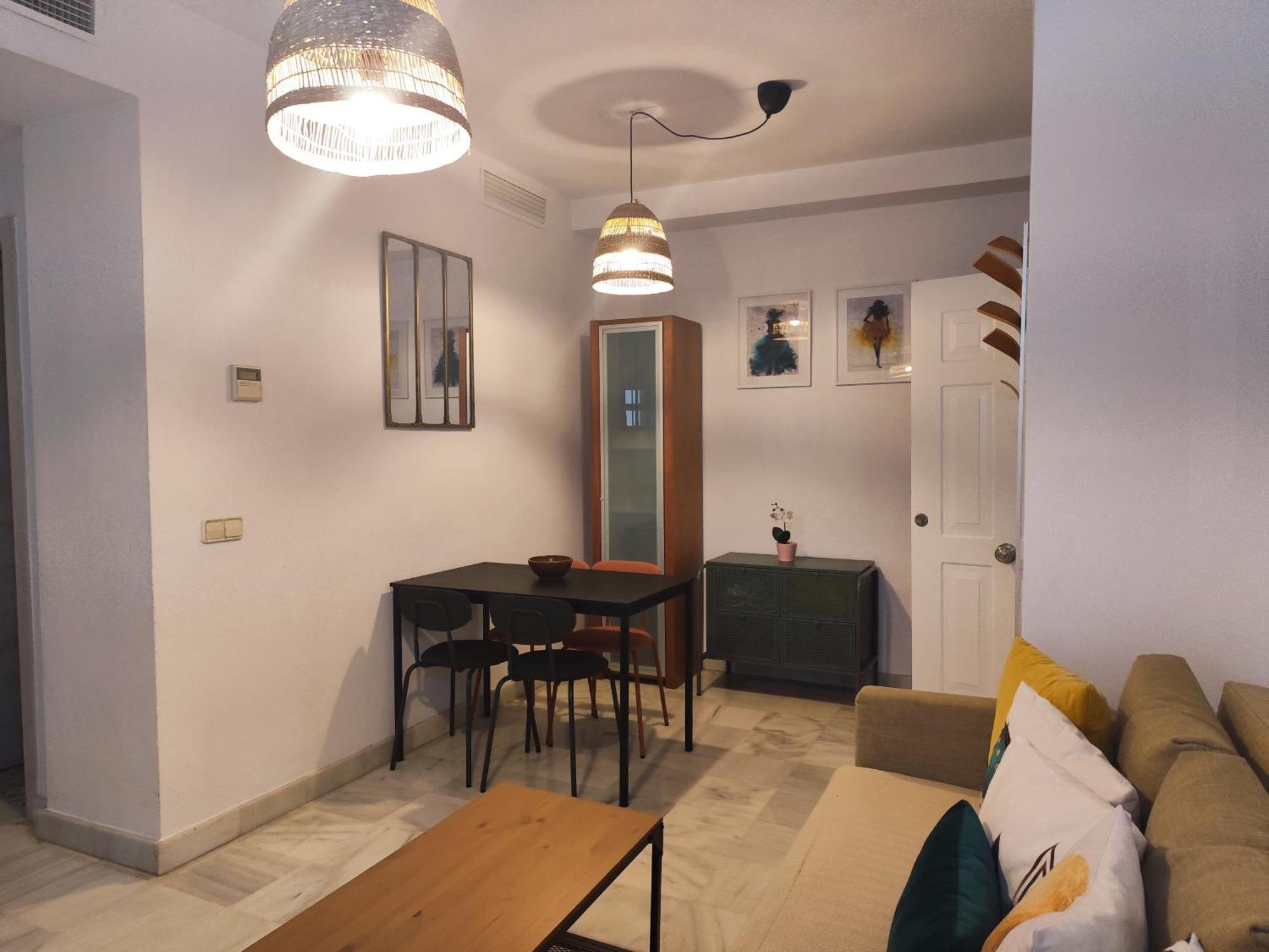 Apartamento San Luis. Plaza De Parking Gratis!!! Seville Exterior photo